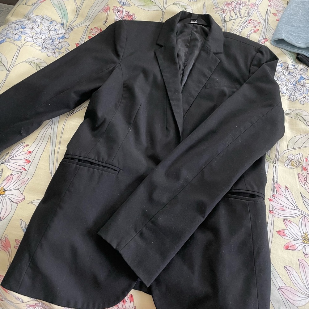 Classic Black Women’s Blazer